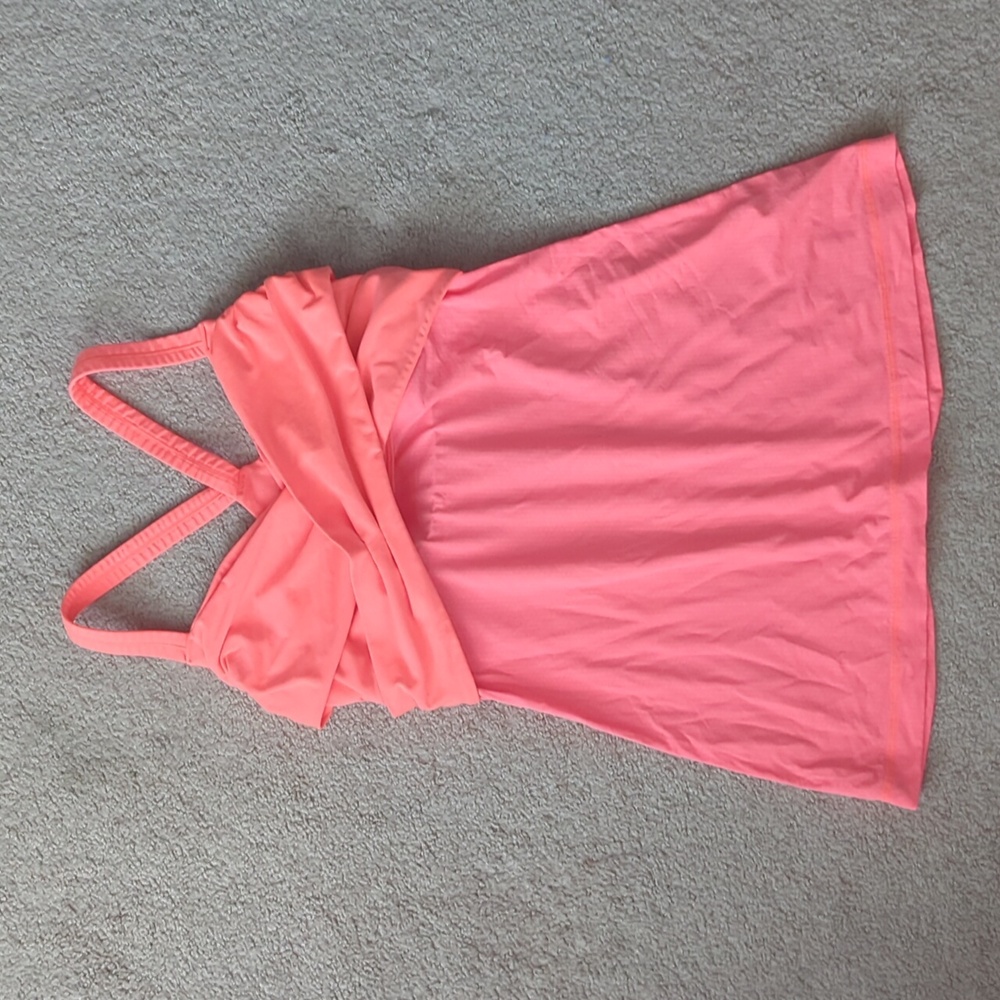 Lululemon tank